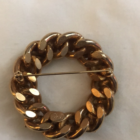 ⚡️FINAL PRICE⚡️ Vintage Leaf Wreath Like Brooch Pin - Picture 7 of 8